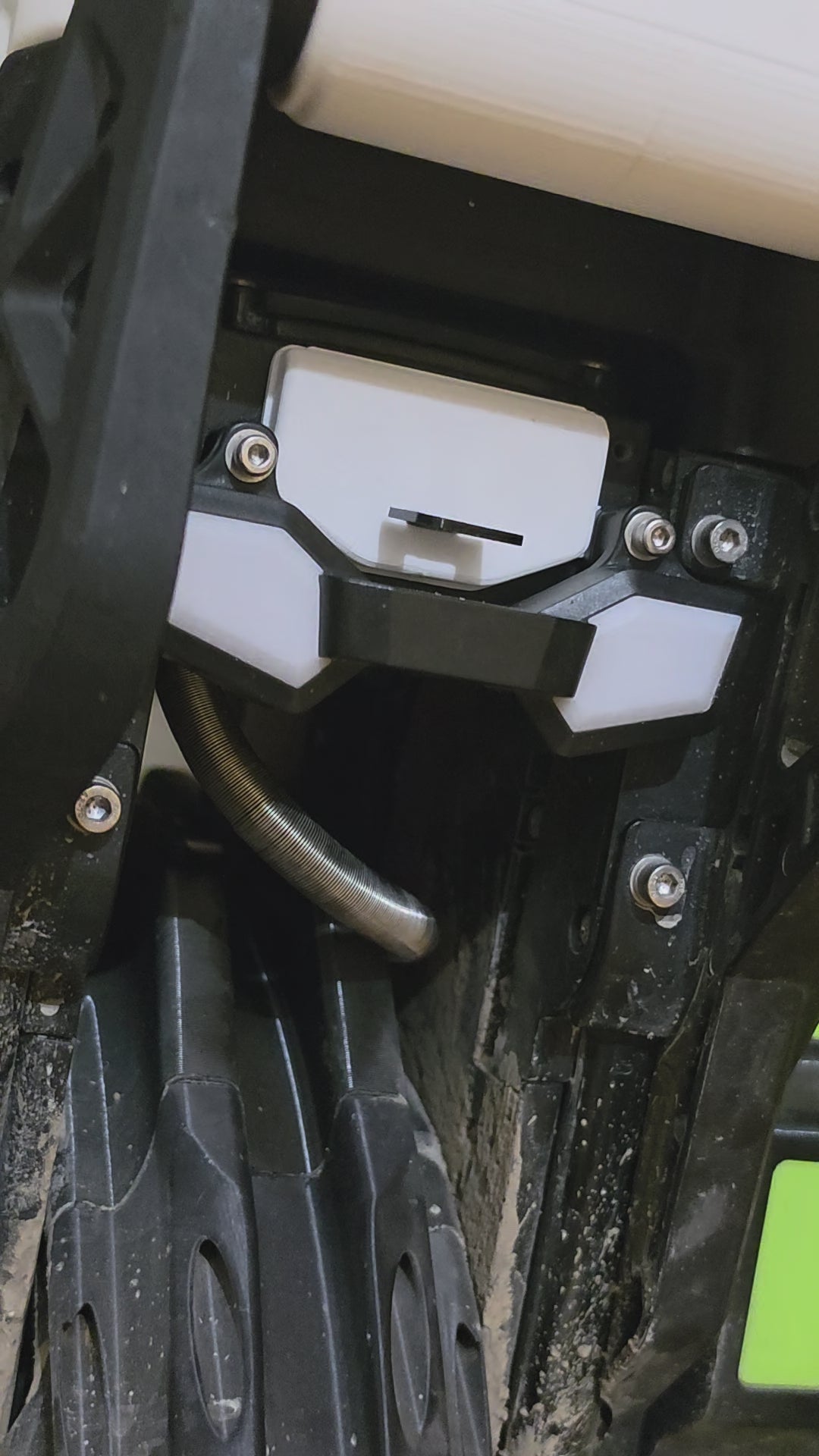 Cache de port de charge IXEZED imprimé en 3D, monté sur un Leaperkim Lynx — vue 19